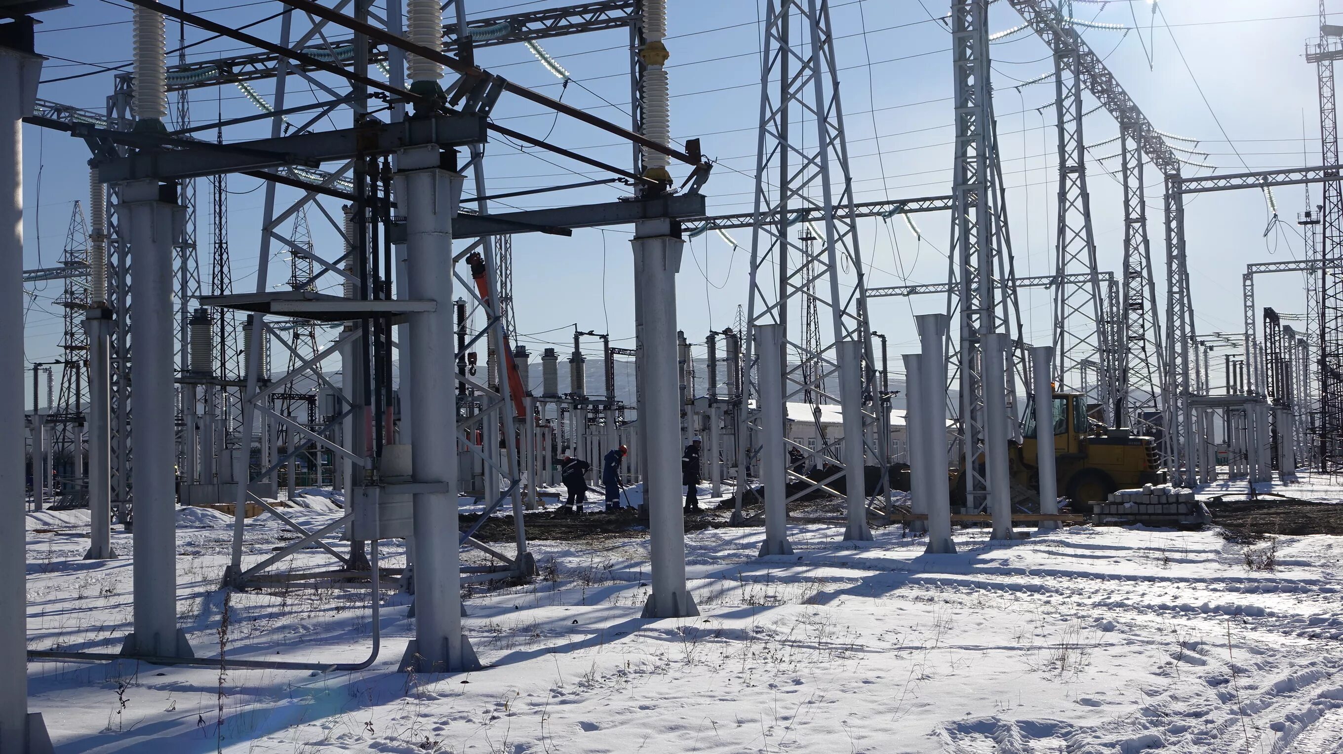 Лэп магаданэнерго. Западные электрические сети мосэнерго. Южные электрические сети пао магаданэнерго. Магаданэлектросеть магадан. Линии электропередач магадан.