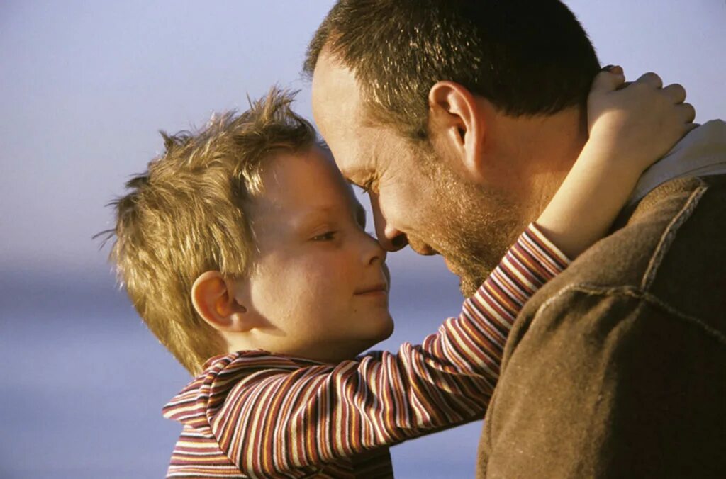 Мальчику нужен отец. Родители и дети. Любовь к ребенку. Любовь родителей к детям. Воспитание ребенка.