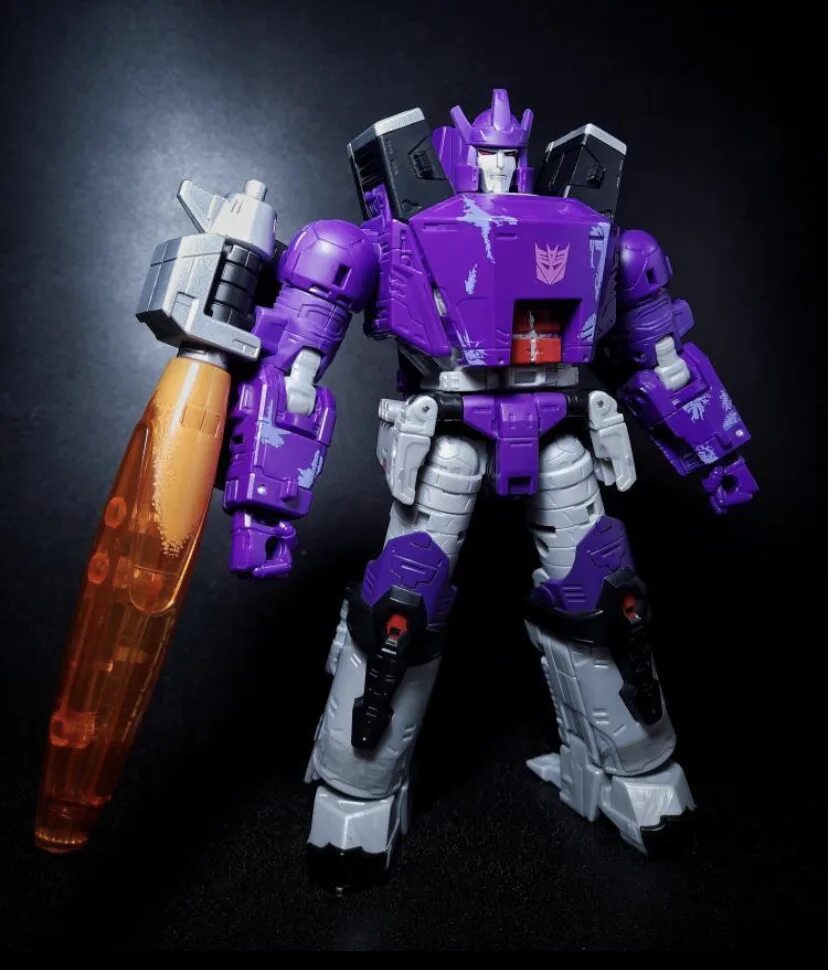 Transformers kingdom. Хасбро трансформеры Kingdom. Transformers Kingdom Galvatron. Фигурка трансформеры класс Лидер королевство Гальватрон f07015l0. Гальватрон трансформер Титан РЕТУНС.