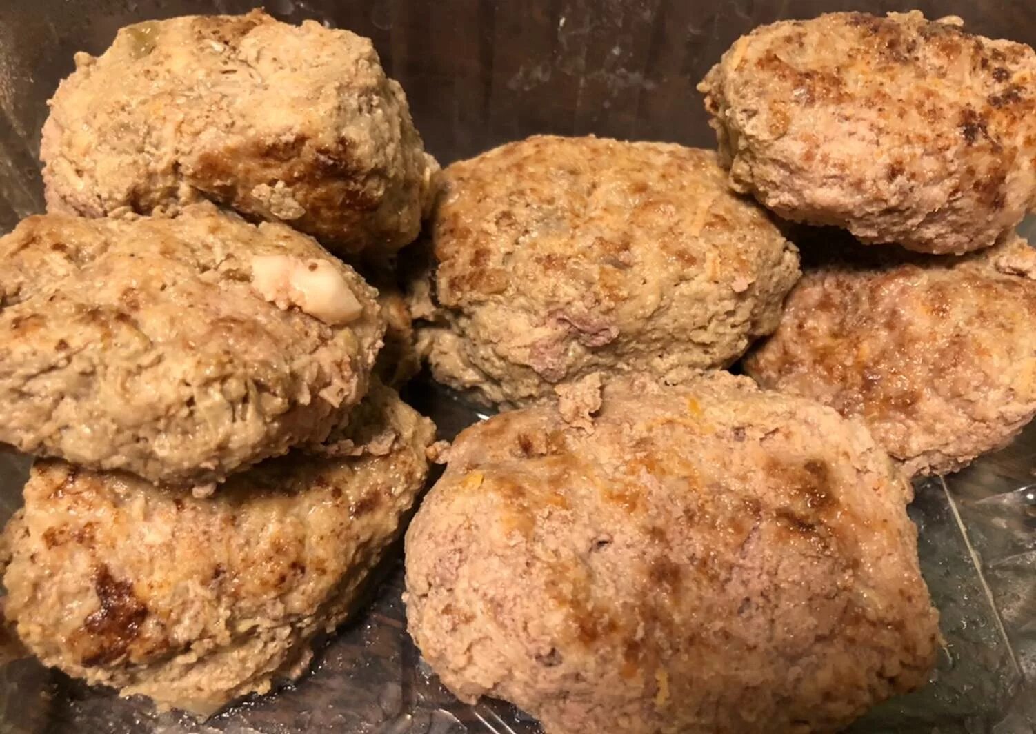 Котлеты мясные домашние. Жареные котлеты. Котлеты из фарша индейки и говядины. Котлеты из индейки и говядины. Пп котлеты из говяжьего фарша.