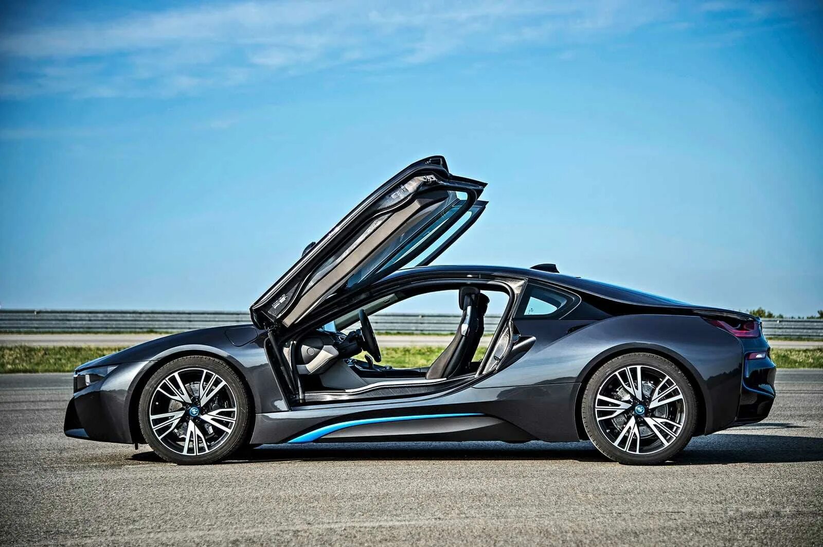 БМВ i8 2022. BMW спорткар i8. BMW i8 2015. BMW i8 2014. Bmw m hybrid