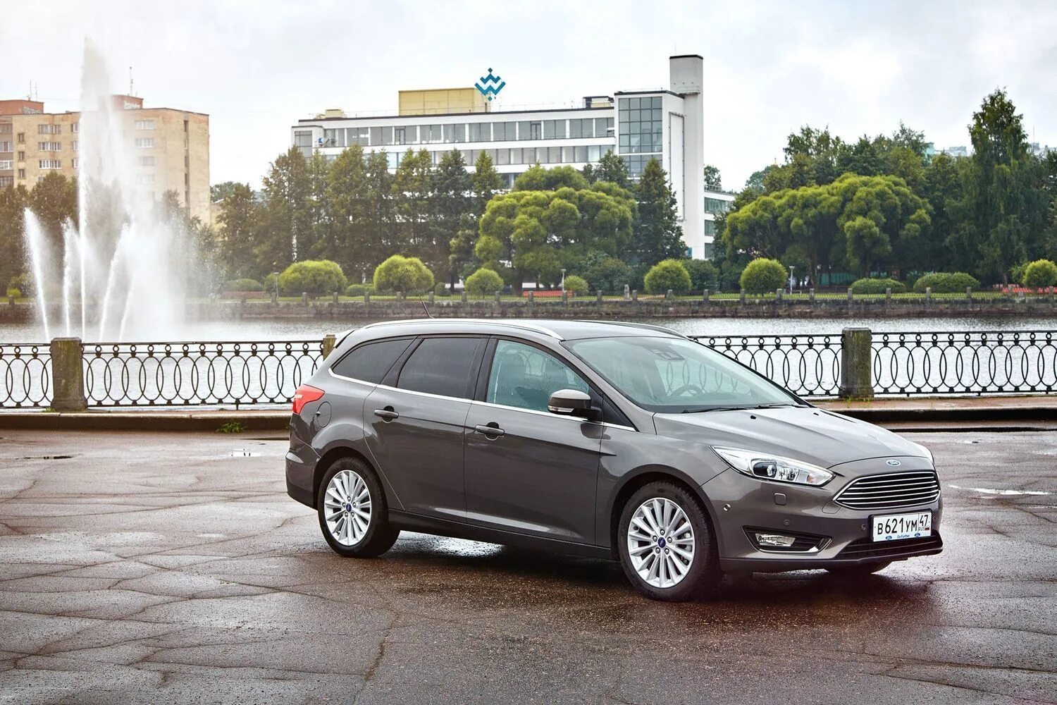 Форд универсал обзор. Ford focus 3 универсал. ford focus 2017 универсал. форд фокус 3 универсал 2016. форд фокус 3 универсал 2017 года.