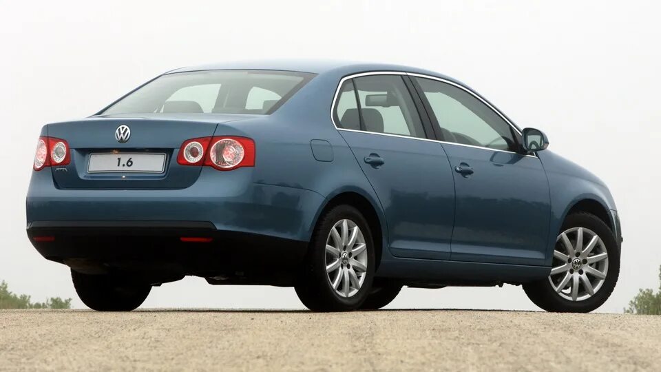 Volkswagen jetta 5 поколение. Фольксваген джетта 5. Фольксваген джетта 5. 6 at. 6.