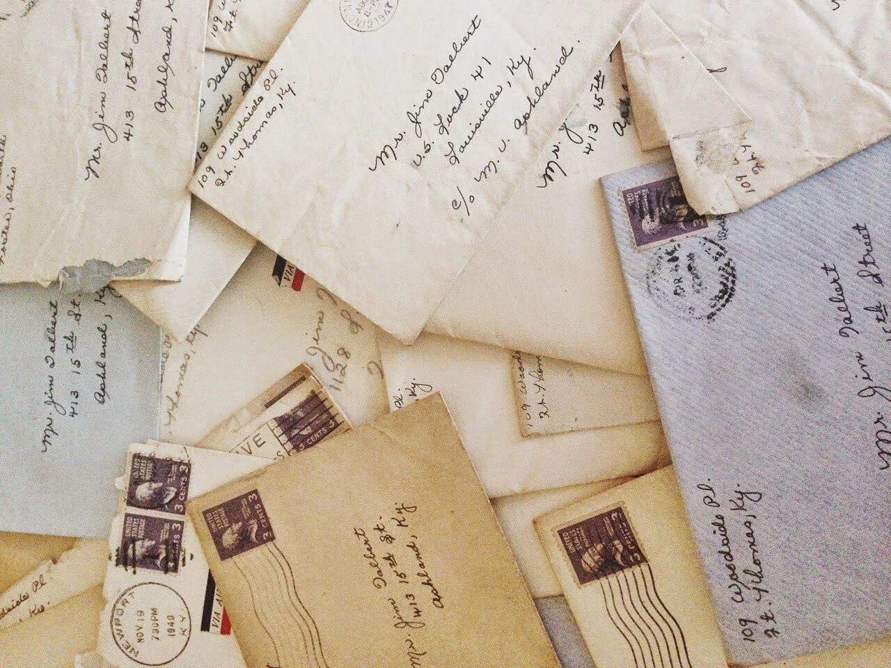 Старая бумага для письма. Старинная записка. Исписанный лист. Старые записки. Старое письмо.