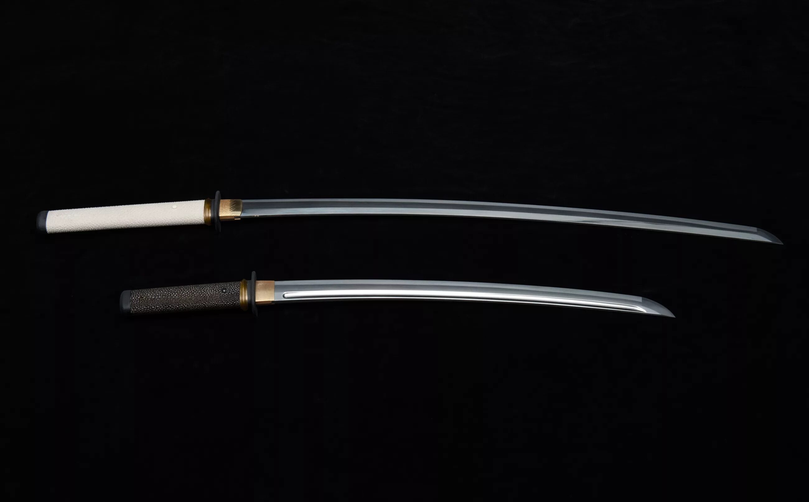 Короткий японский меч. Айкути катана. Меч айкути. Айкути нож японские мечи. Айкути вакидзаси.