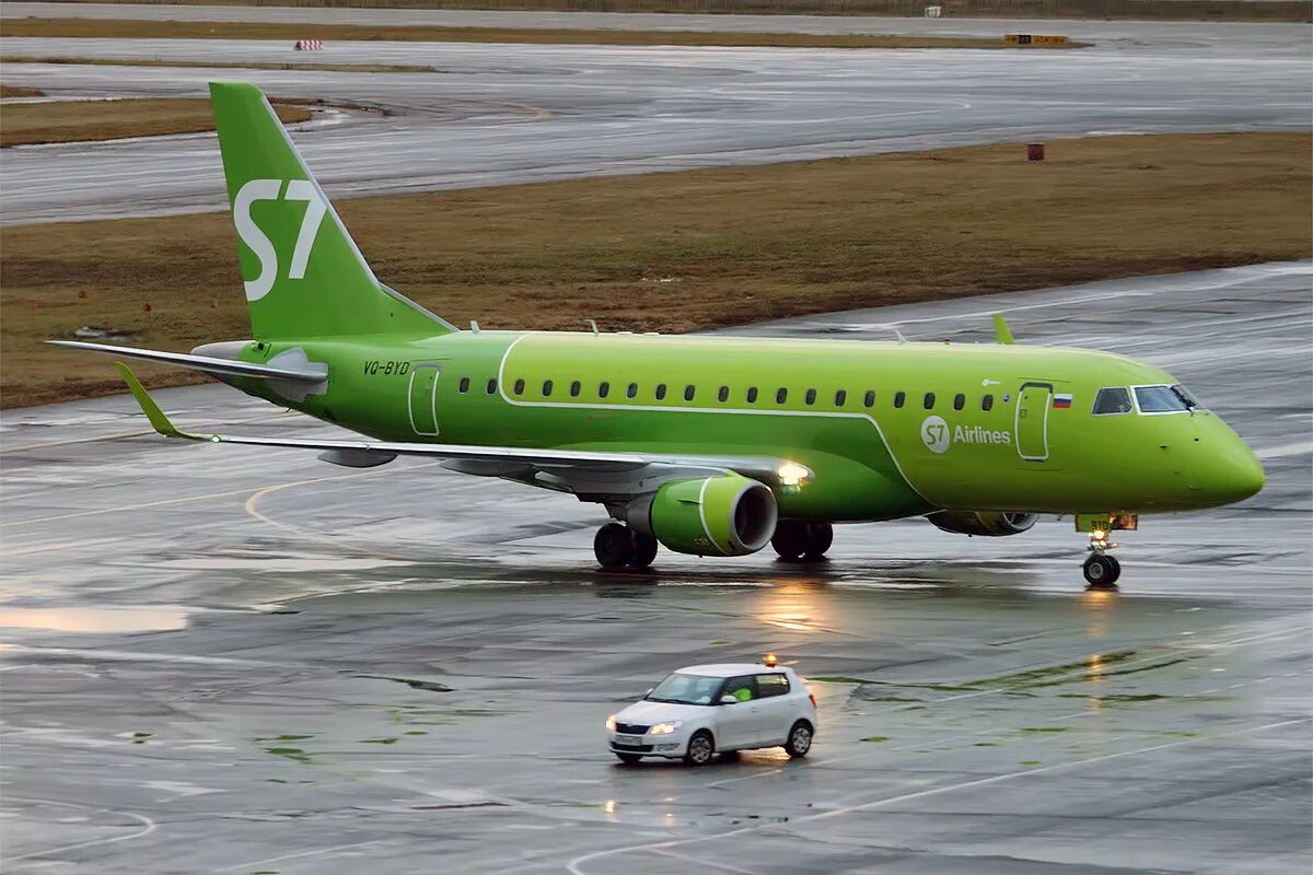 Embraer rj170 s7. Embraer 170 самолет. Самолёты авиакомпании s7 Airlines. Самолет Севен 7. Купить авиабилеты на самолет эссевен