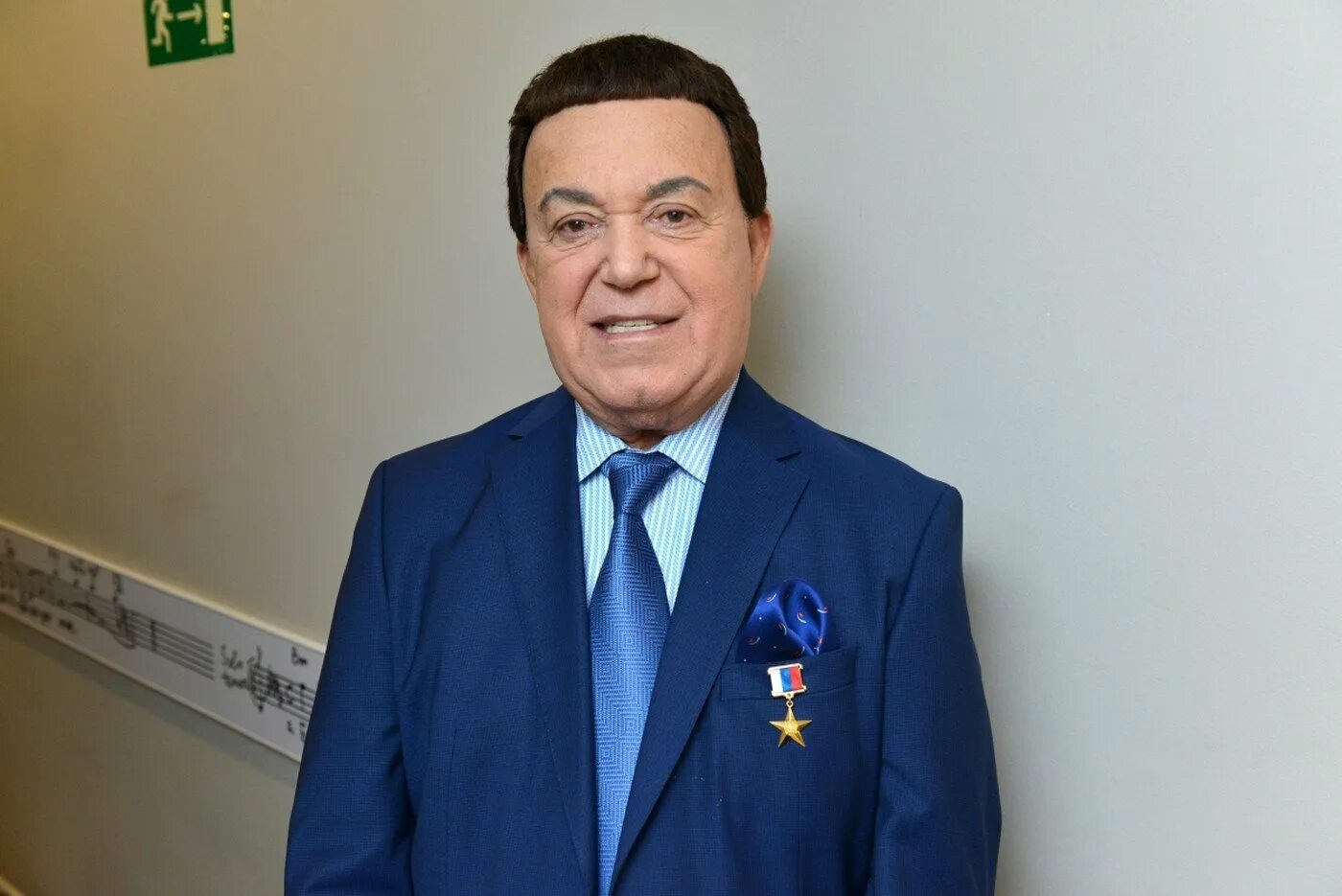 Иосиф давыдович кобзон. Иосиф давыдович кобзон. Йосип давидович кобзон. Кобзон. Иосиф кобзон.