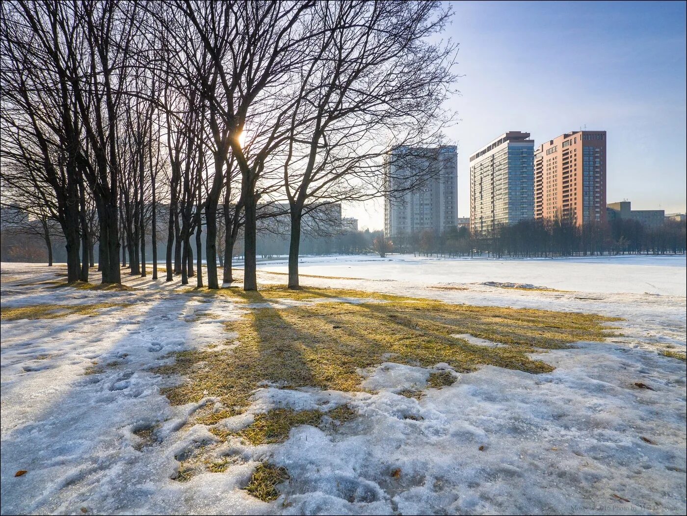 Март улица