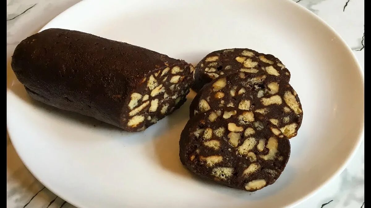Как приготовить сладкую колбаску из печенья