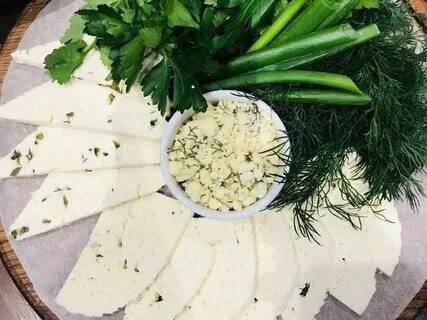 Армянский сыр с зеленью