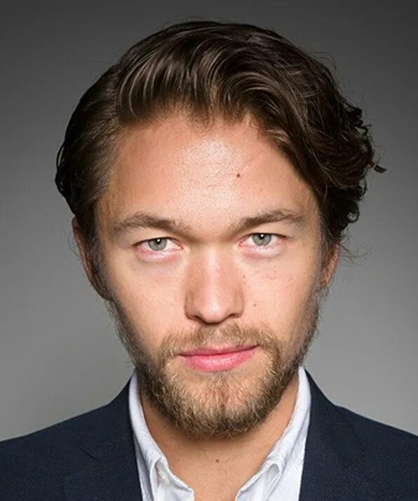 Якоб седергрен фото. Хенрик торстен седергрен. Якоб офтебро. Виновный актеры. Якоб ёрман.