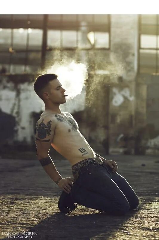 Парень хулиган. Вячеслав радостев. Шеклер. Хулиган 18. Парень в адике.