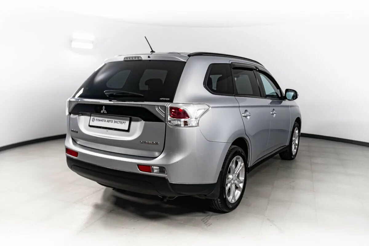 Outlander 3. Mitsubishi Outlander 3 Travel. Мицубиси Аутлендер 3 серебристый. Outlander III (2.0 2.0 4wd,2.0 Hybrid 4wd,2.2 вы-в,2.2 вы-в 4wd,па2цбпа7цбпп2ц). Форум мицубиси аутлендер