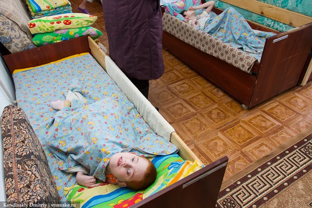 Сдать инвалида в интернат