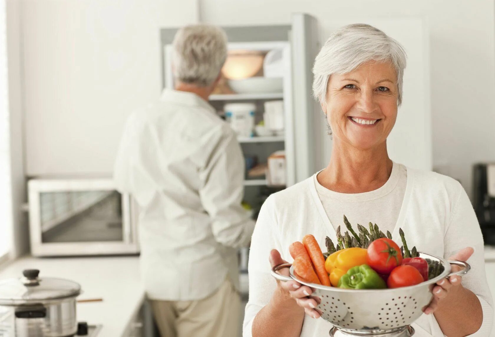 Здоровое питание для пожилых. Питание в пожилом возрасте. Правильное питание для пожилых людей. Рациональное питание в пожилом и старческом возрасте.
