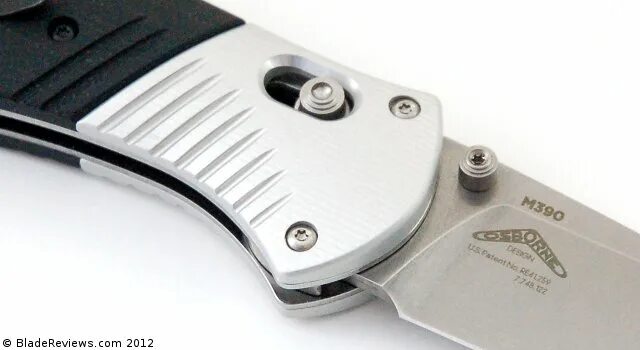 Benchmade axis lock. Spyderco military и paramilitary. Axis lock 2022. Замок складного ножа аксис лок. Аксис лок замок ножа.