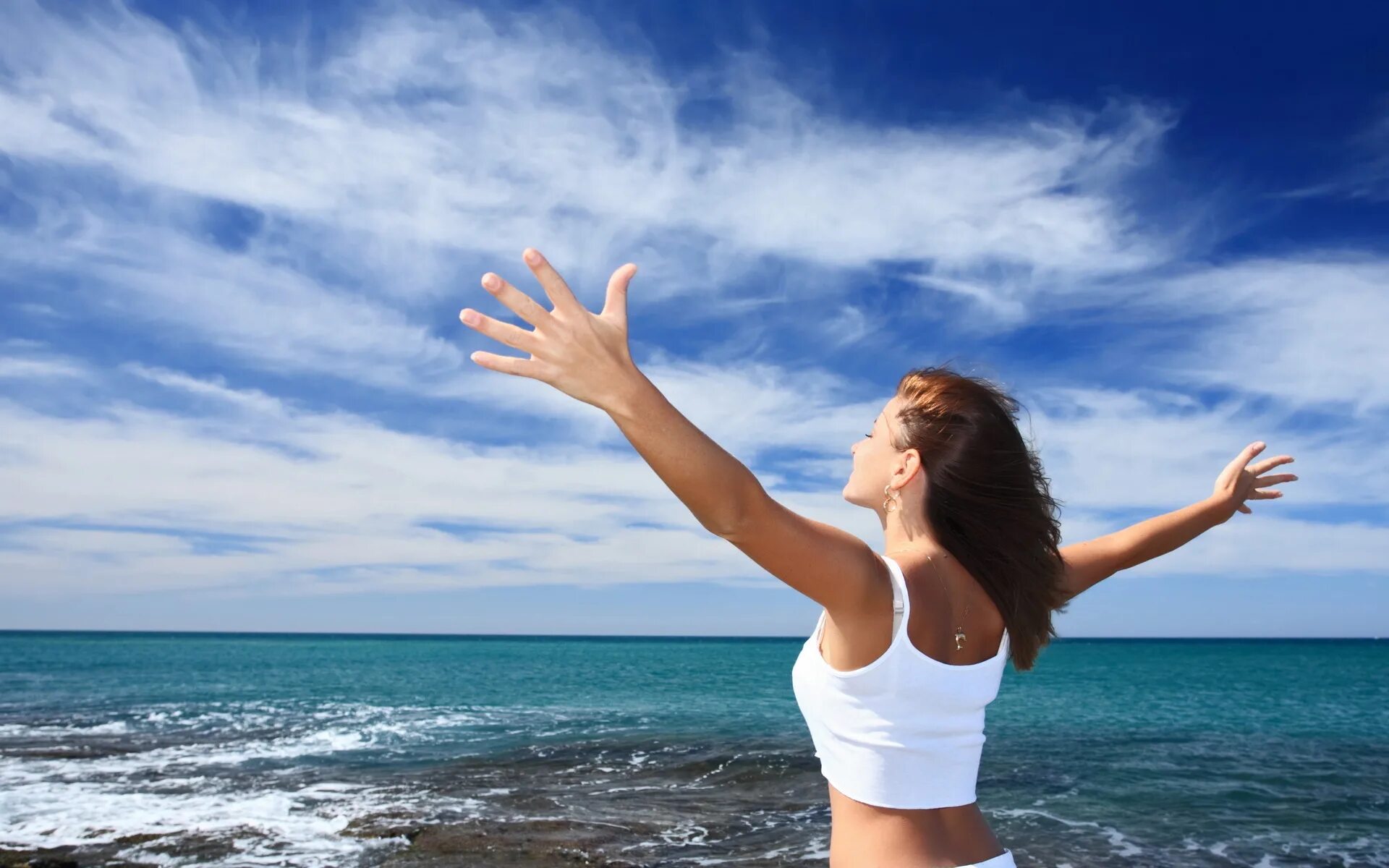 Радоваться дело жизни назначение ее. Дружба в философии презентация. Радости и счастья. Лев толстой дело жизни назначение - радость. Позитивная мотивация в картинках.