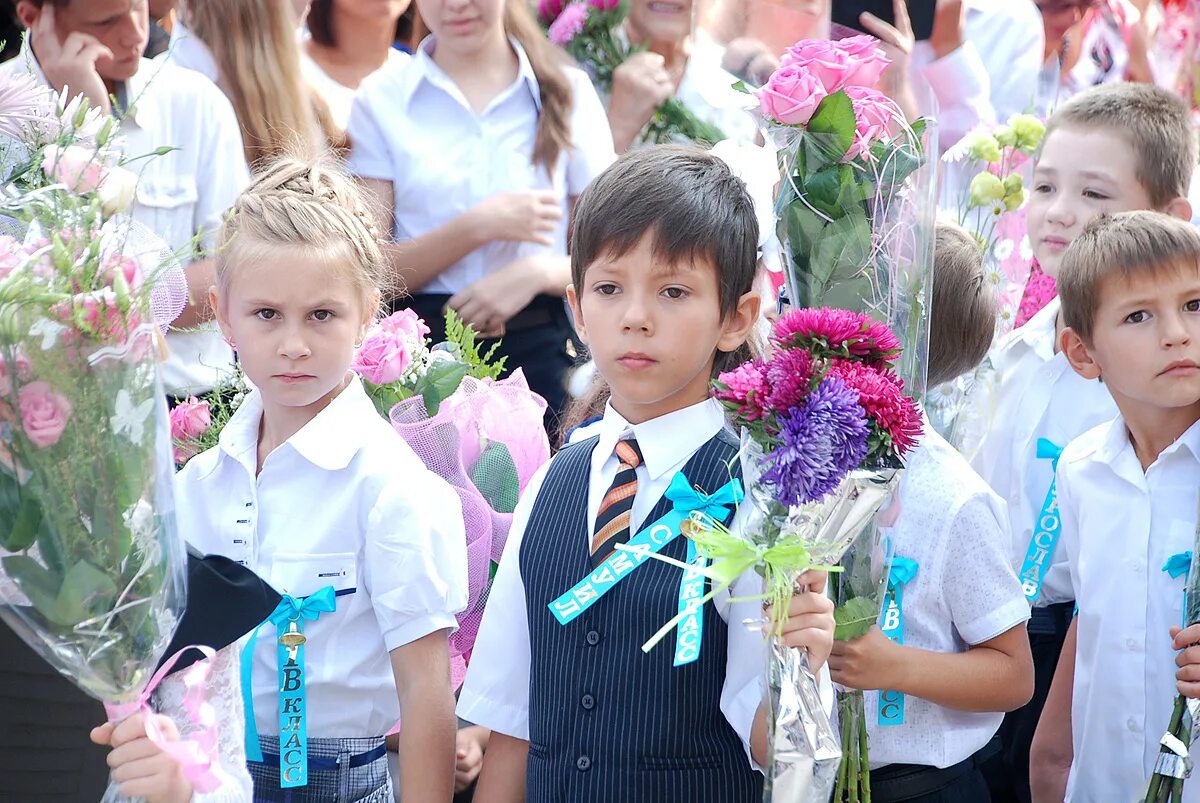 Школа 18 евпатория. 14 Школа Евпатория. 17 Школа Евпатория. 11 Школа Евпатория.