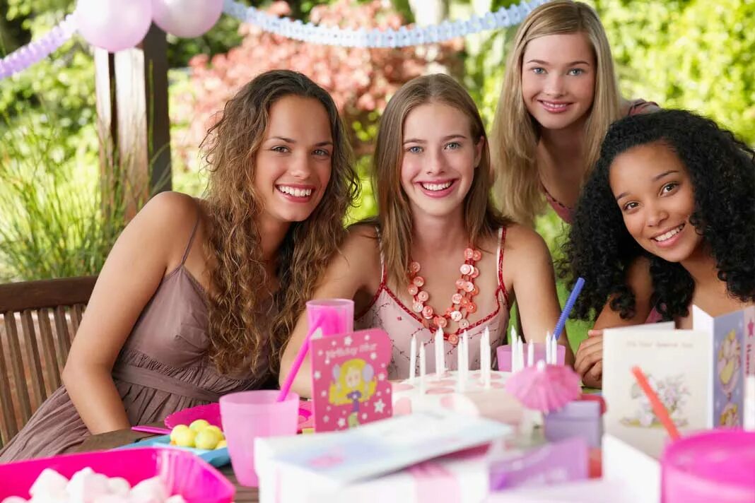 Early to the party. The birthday party. teen-вечеринка. празднуем 16 лет. с подругами празднуем 16 летие.