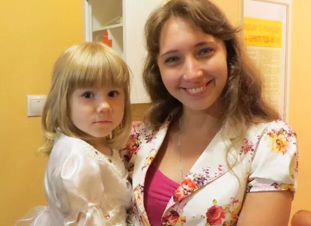 дом для мамы в москве. дом мамы станиславского. смоленский дом для мамы смоленск. кризисный центр для мам с детьми. дом матери и ребенка.