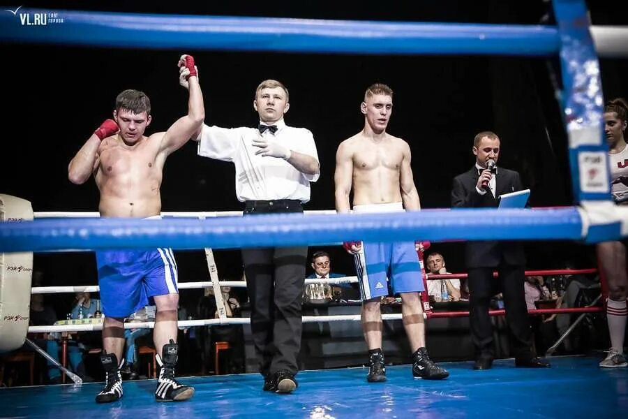 Турнир за звание чемпиона континента. Титул нфр. Все чемпионы нфр. Нфр чемпионы. Турнир за титул чемпиона евразии.