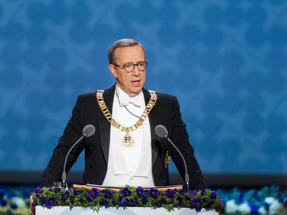 Жест бросания микрофона. President speeches. Белый дом 2022. Stpeach. President speeches.