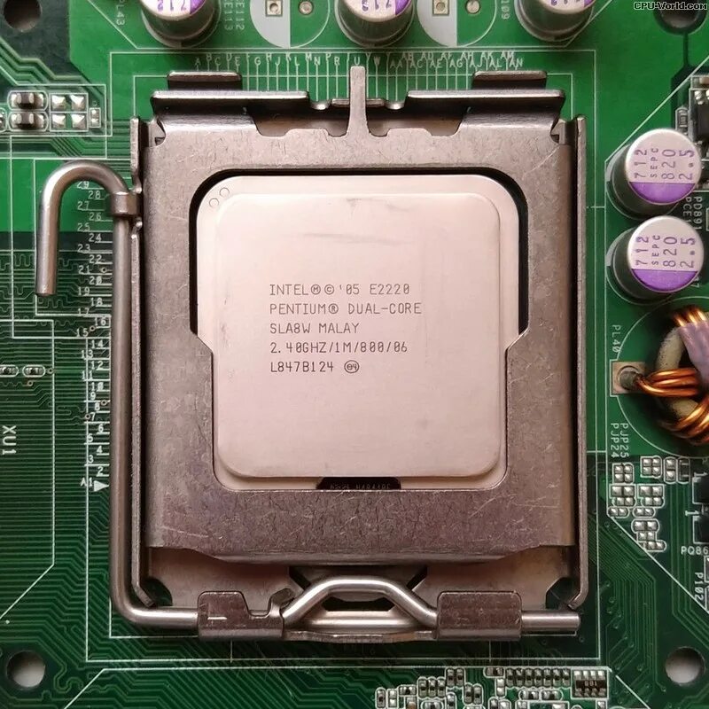 Интел м. Pentium Dual e2220. Intel Pentium Dual-Core e2220 2.40. Pentium Dual Core e2220(2.4GHZ,800fsb,l2 1mb,m0). Intel Pentium Dual Core sla8w Malay.