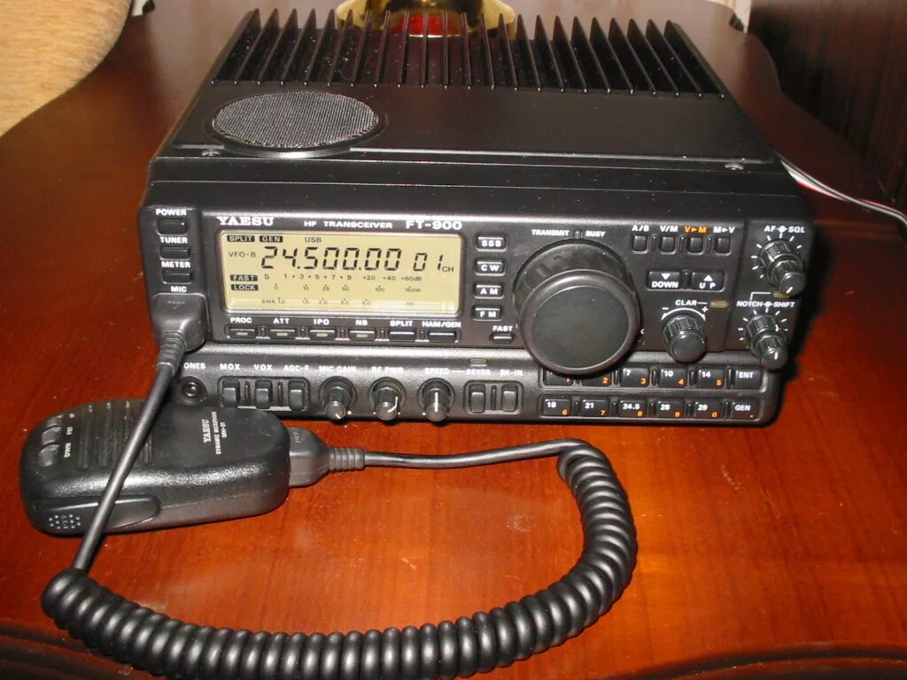 Yaesu ft-900. Трансивер Yaesu ft-900. Yaesu ft-900ат. Ft 900 трансивер. Авито купить трансивер кв бу для радиолюбителей