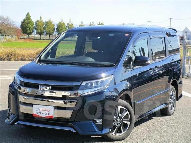 Noah вариатор. Тойота ноах 2017 года. ноах рестайлинг тойота 2017. тойота noah 2016. toyota модель noah 2016.