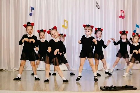 Танец кошек в детском саду