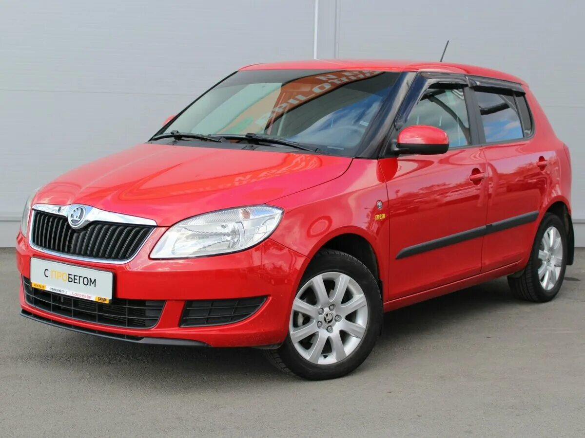 Шкода фабия 1.4 механика. Шкода Фабия 2. Фабия 1. Skoda Fabia 1.2. Шкода Фабия 2014.