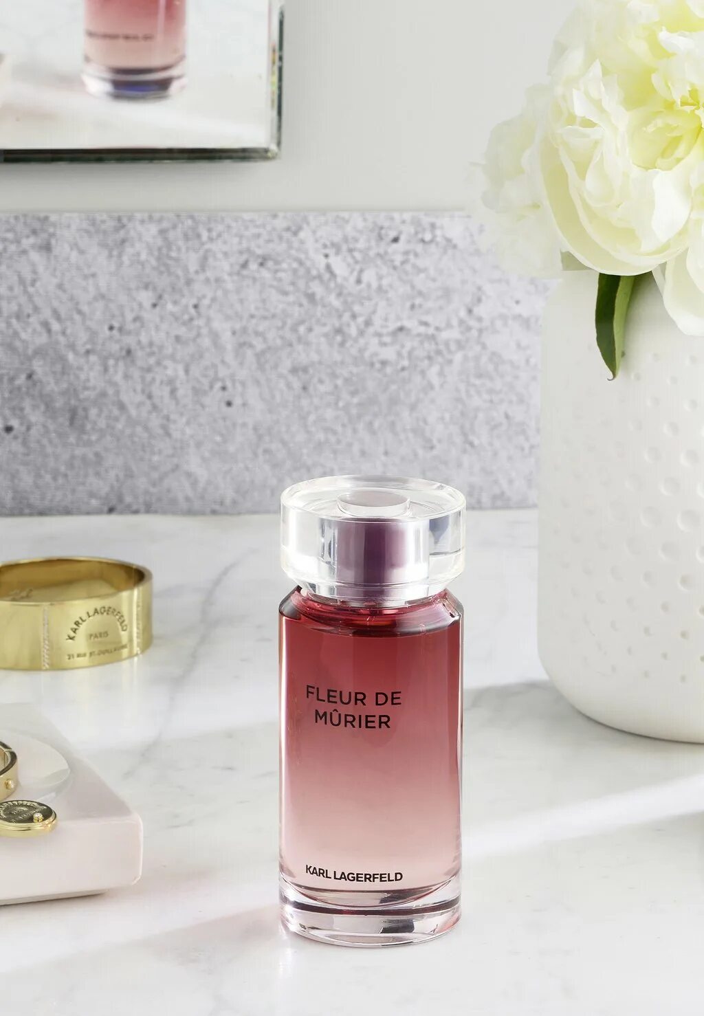 Lagerfeld fleur de murier. Lagerfeld fleur de murier. Karl lagerfeld fleur de murier парфюмерная вода 100 мл. Lagerfeld fleur de murier. Lagerfeld fleur de murier.