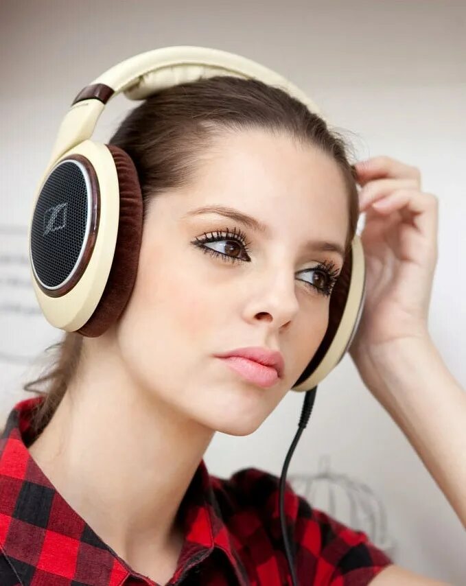 наушники на голове. наушники apple beats solo3 wireless. наушники для телефона. Beats solo 3 pro. Beats solo3 wireless phone.