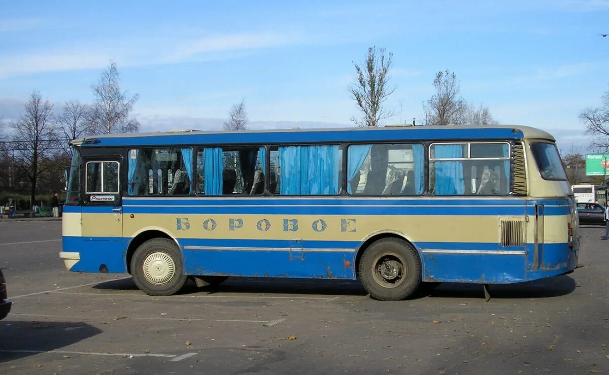 Автобус луга дзержинского. Автобус Луга. Автовокзал Луга. Автобусы в Луге. Автобус Луга Затуленье.