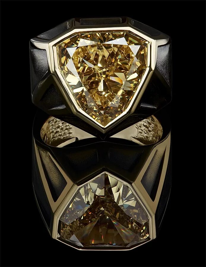 Перстни с драгоценными камнями. Дорогие перстни. Алроса кольцо с бриллиантом. Дорогие бриллианты. Мелкие бриллианты.