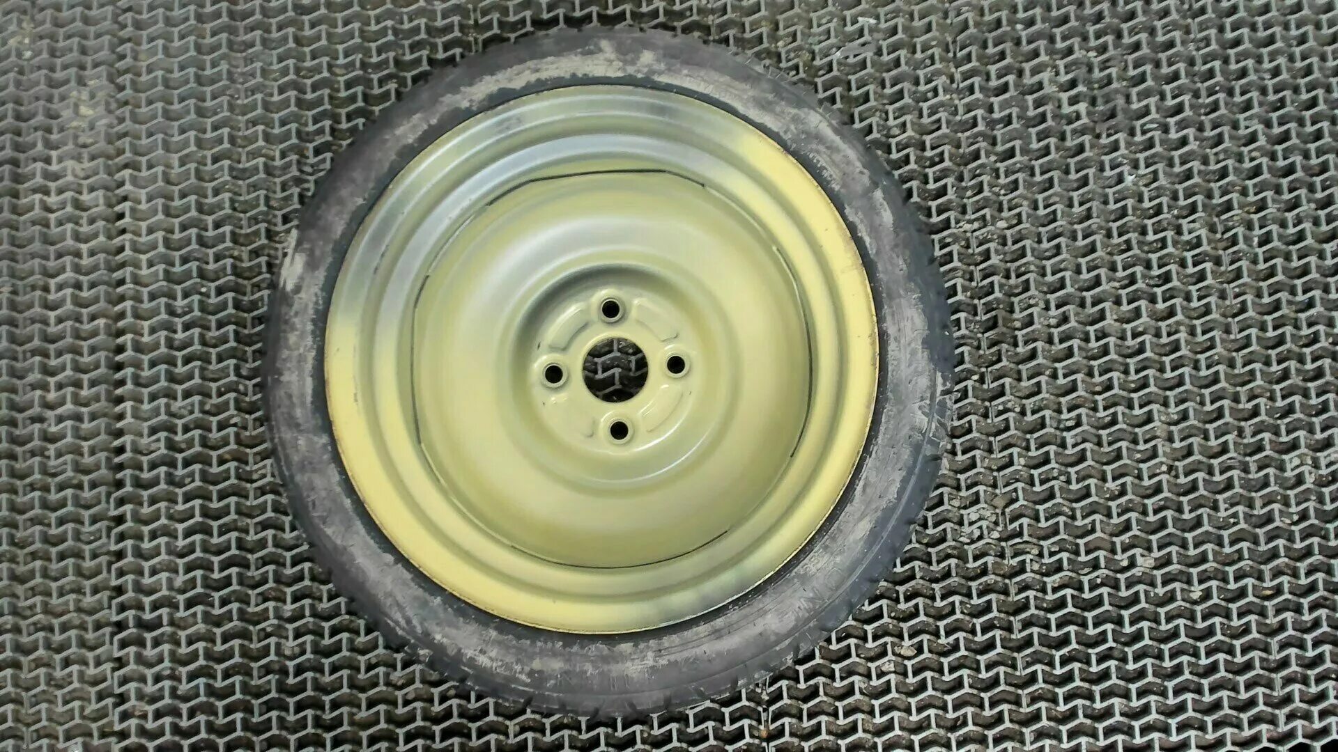 запаска докатка субару форестер. Subaru justy 1. шины subaru justy. раллийные колеса sti. Subaru justy 1.