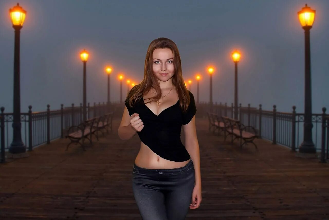 телочки в городе. красивые школьницы в обтягивающих юбках. красивые девушки легкого поведения. новочеркасск девушки. красивые девушки- школьницы в обтяжку.