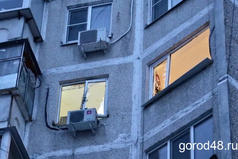 Выбило окна ветром