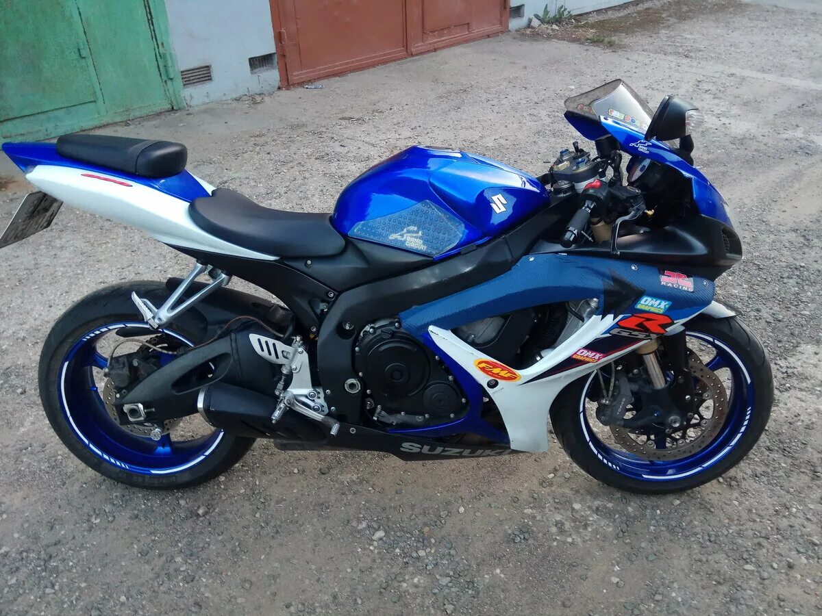 Suzuki GSX-R 600 2007. Suzuki GSXR 600 2007-2008. Сузуки джиксер 600 к6. Сузуки мото 600 кубов.