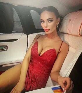 Какой размер у яны кошкиной
