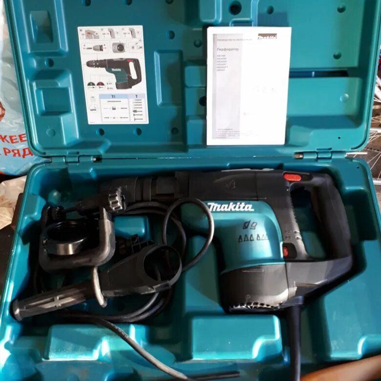 Makita hr4001c. Makita hr4001. перфоратор макита 4001с. отбойный молоток макита 4001с. 4001с макита комплектация.