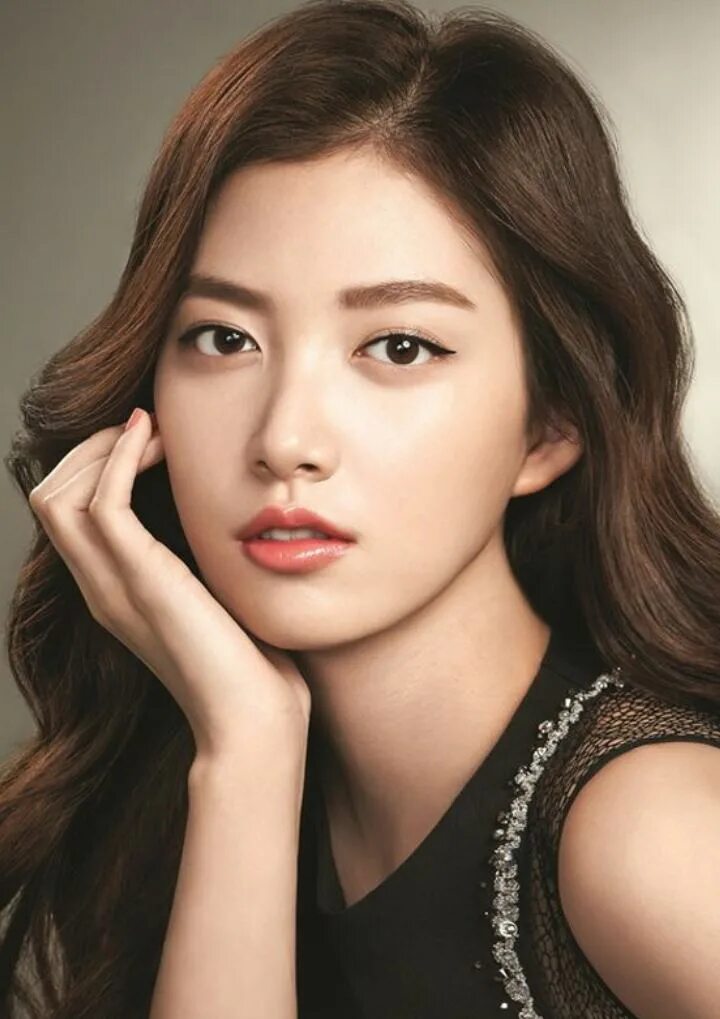 Айю ли чжи ын. Айю ли чжи ын. Han ji eun. Ли чжи ын iu. Iu певица.
