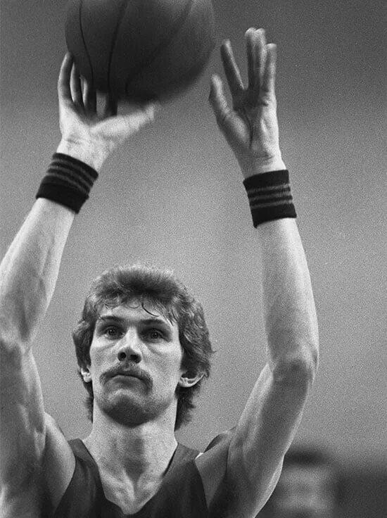 Поливода баскетболист википедия. Поливода анатолий баскетбол. Зураб александрович саканделидзе движение вверх. Евгений кисурин баскетболист. Анатолий мышкин баскетболист.