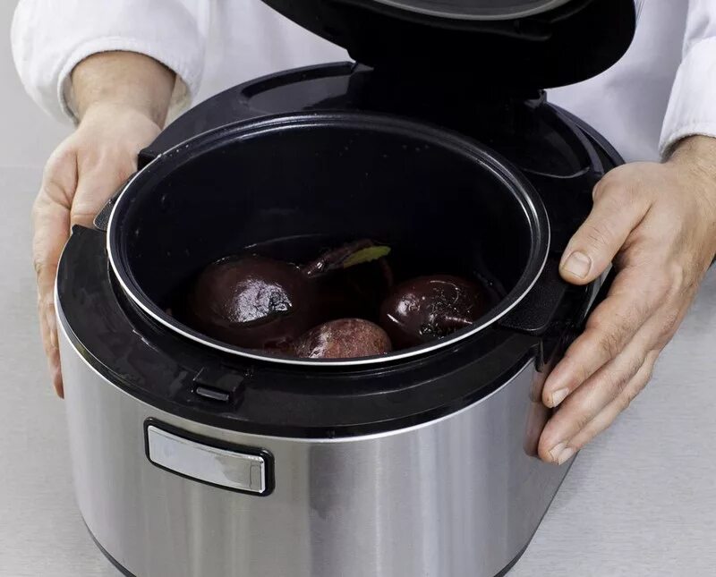 Как сварить свёклу в мультиварке. Как отварить свеклу в мультиварке редмонд. Паровая свекла. Свекла в мультиварке. Свекла в мультиварке.