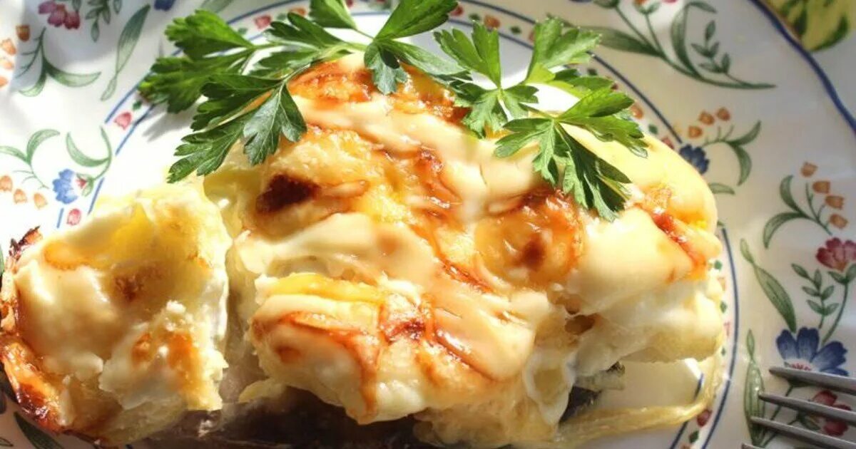 Монастырская кухня рецепты рыба. Осетрина по монастырски. рыба по монастырски. рыба по московски. рыба по монастырски с картофелем.