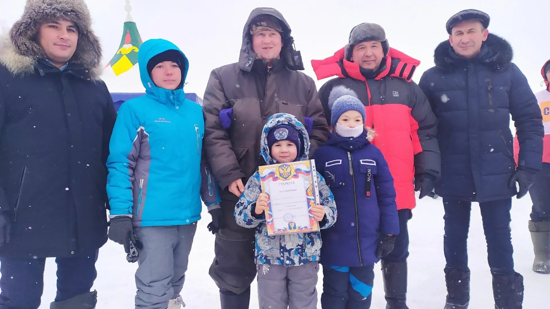 Мензелинск зима. Зимняя рыбалка в Мензелинске. Погода в Мензелинске. Мензелинск зимой.