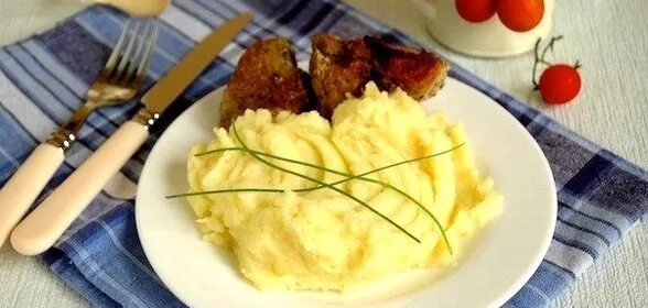 Грамм пюре картофельного 1. 100 грамм картофельного пюре. 150 грамм картофельного пюре. 50 грамм картофельного пюре. пюре картофельное 60 грамм.