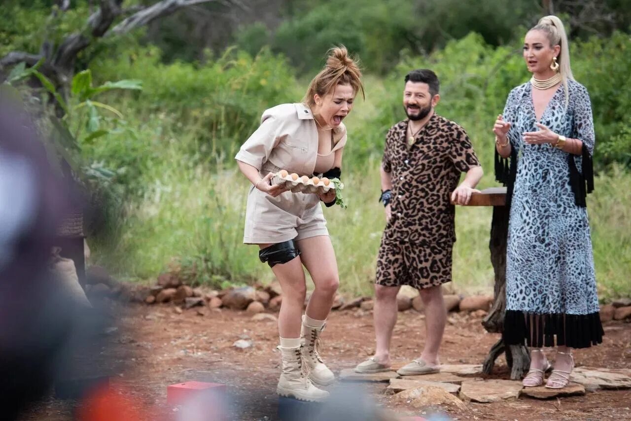 Олег верещагин звезды в африке финал. Реклама звезды в африке 2. Участники звезды в африке на тнт 2022. Олег верещагин звезды в африке финал. Звёзды в африке шоу.