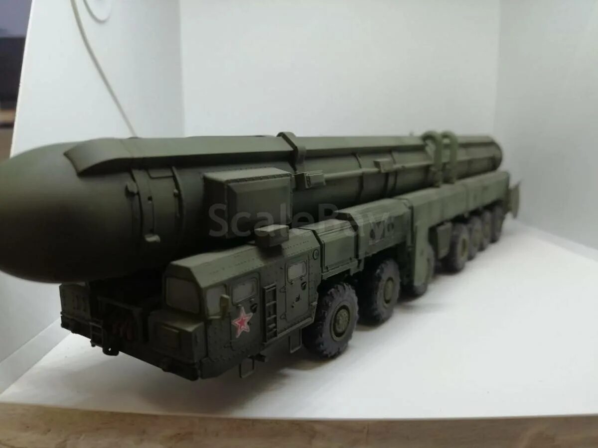 Тополь б 1. Сборная модель звезда российский РКСН Тополь 1:72. Сборная модель Тополь 1/72 звезда. Модель для сборки zvezda 1:72 российский РКСН Тополь. Российский РКСН «Тополь», 1/35, звезда.