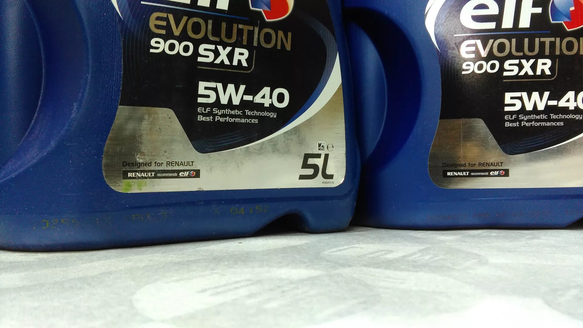 Масло моторное Evolution 900 SXR 5w-40 этикетка. Total Evolution 900 SXR |. Elf 5w-40 Evolution 900 SXR под клапанной крышкой. Масло Эльф 900 SXR 5w40 Логан 2.